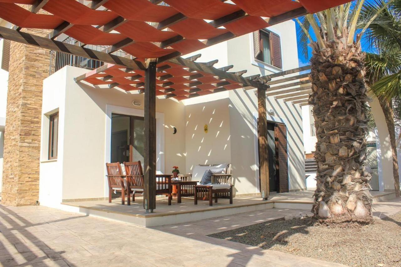 Unique Beach Luxurious Villas アヤナパ エクステリア 写真