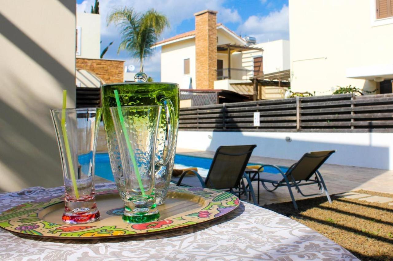 Unique Beach Luxurious Villas アヤナパ エクステリア 写真