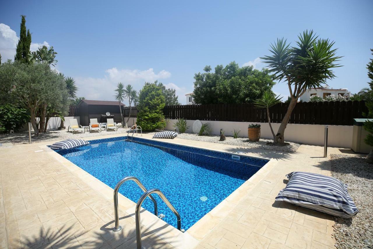 Unique Beach Luxurious Villas アヤナパ エクステリア 写真