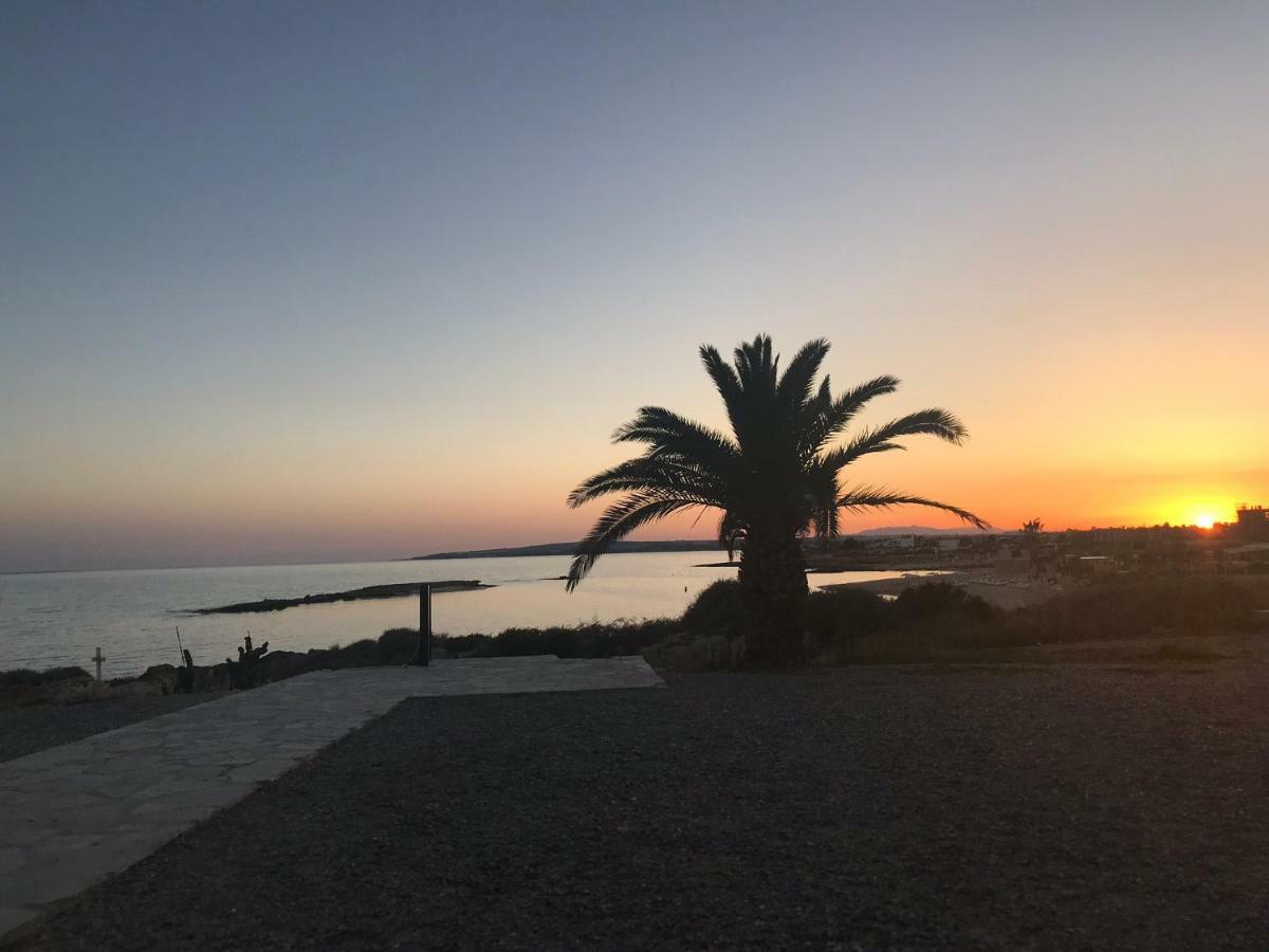 Unique Beach Luxurious Villas アヤナパ エクステリア 写真