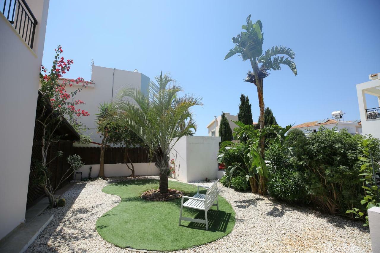 Unique Beach Luxurious Villas アヤナパ エクステリア 写真